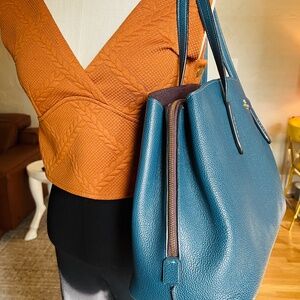 Signature Coach leather shoulder bag with zipper insert for laptop